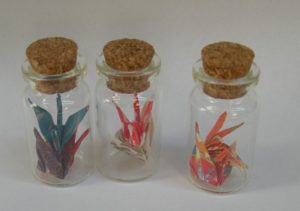 origami gru in bottiglia